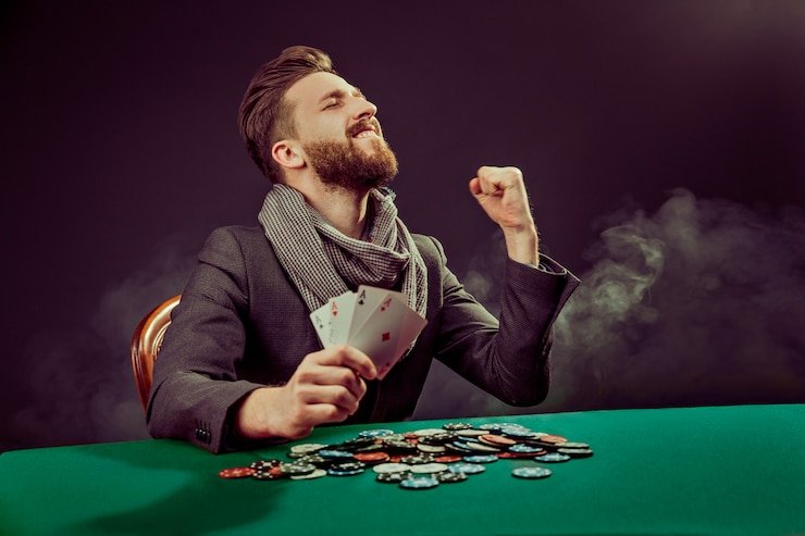 Dream Catcher live dealer studio wheel on rupiah 7777 broadcast with betting interface overlay